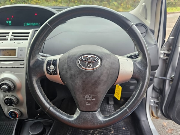 Used Toyota Yaris 2008 for sale - 75615618: Photo 14