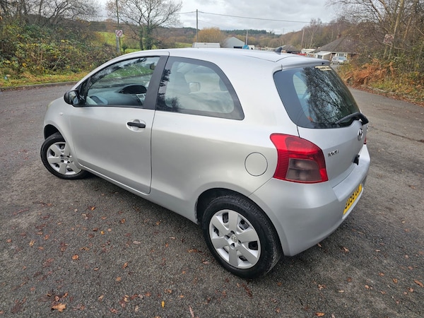 Used Toyota Yaris 2008 for sale - 75615618: Photo 2