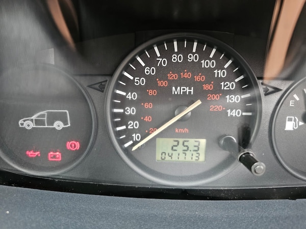 Used Ford Escort 2001 for sale - 75667565: Photo 10