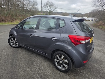 Used Hyundai Ix20 2017 for sale - 77663538: Photo