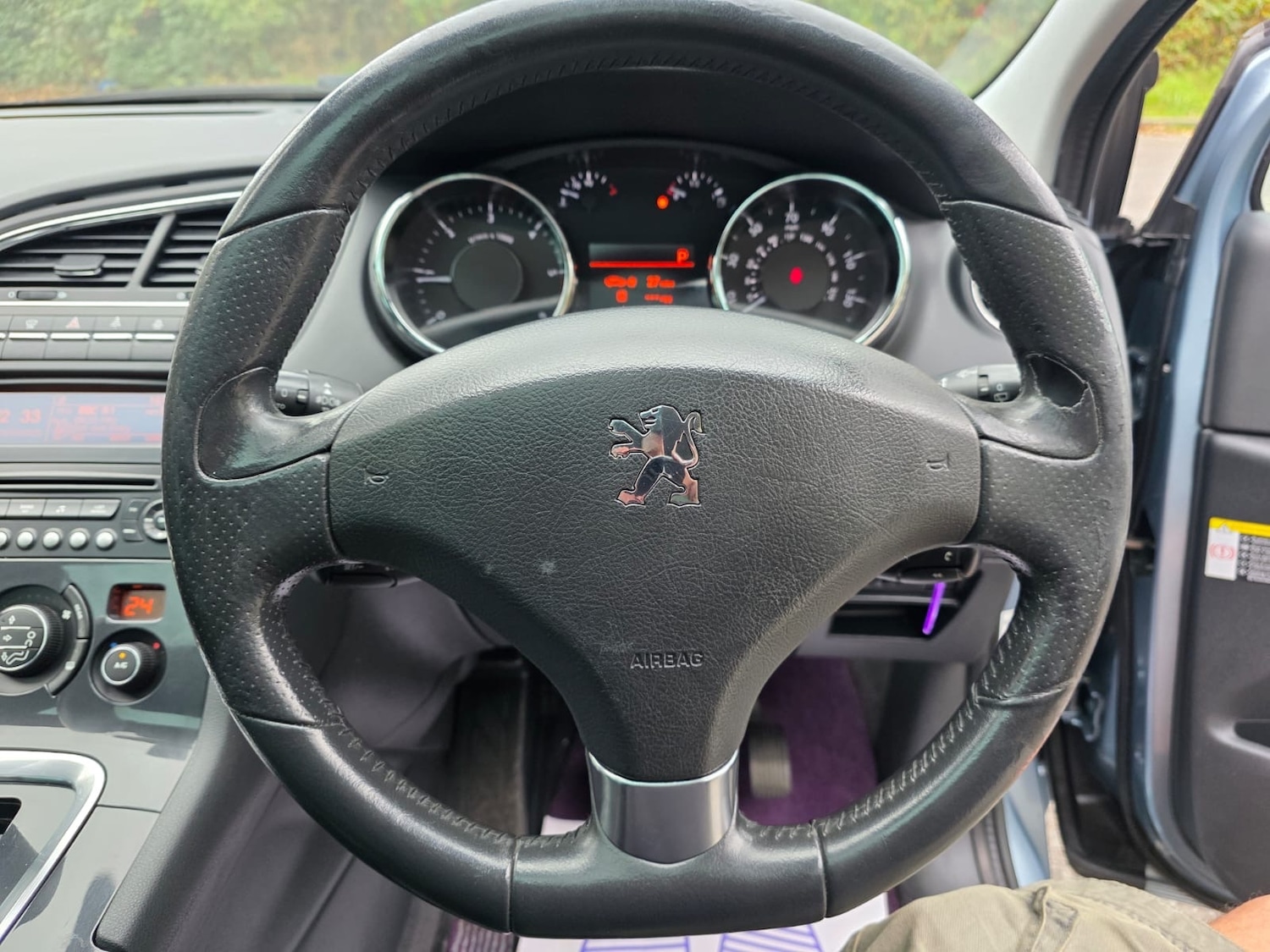 Used Peugeot 5008 2010 for sale - 76332004: Photo 15