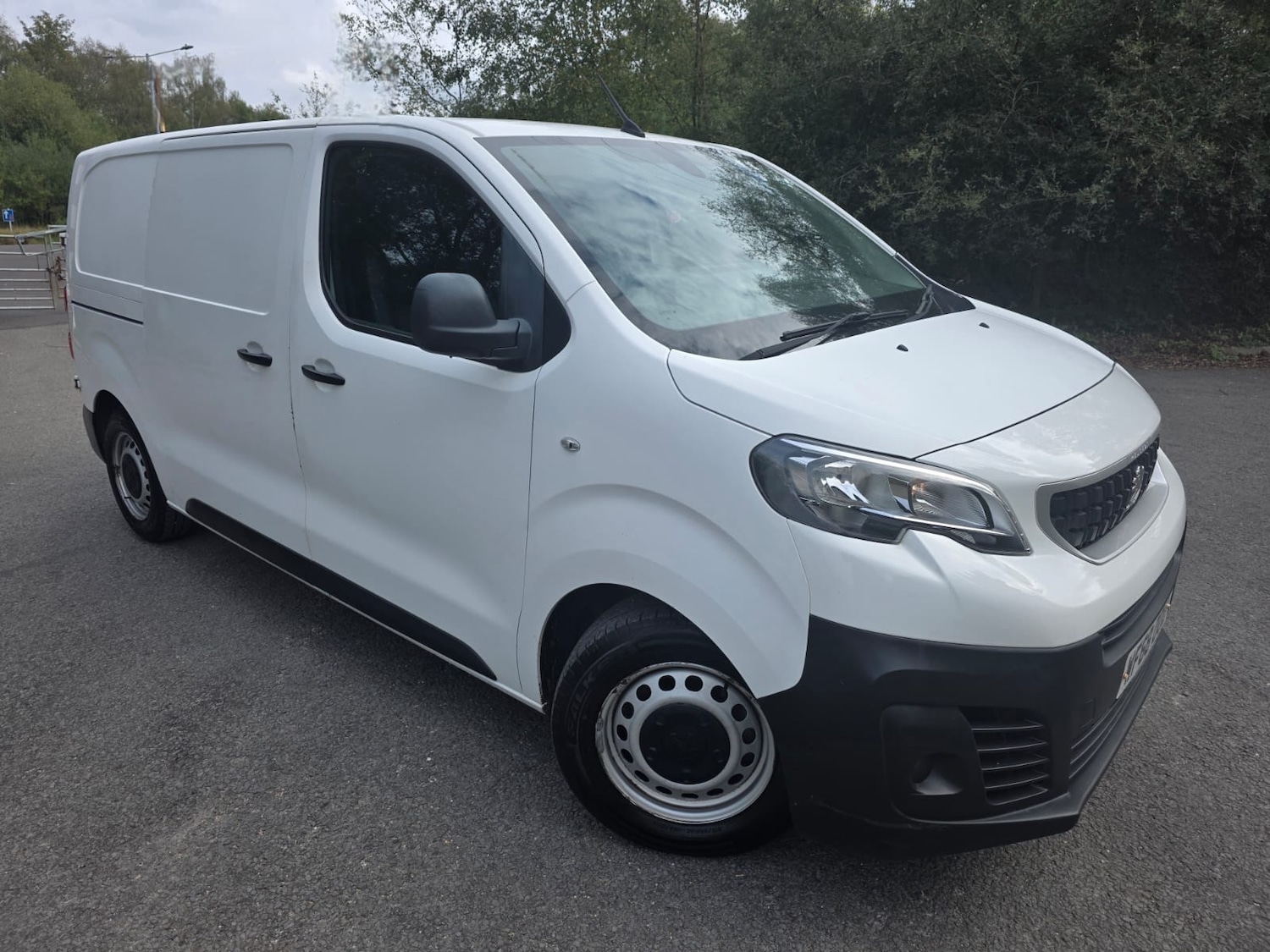 Used Peugeot Expert 2018 for sale - 76143296: Photo 1