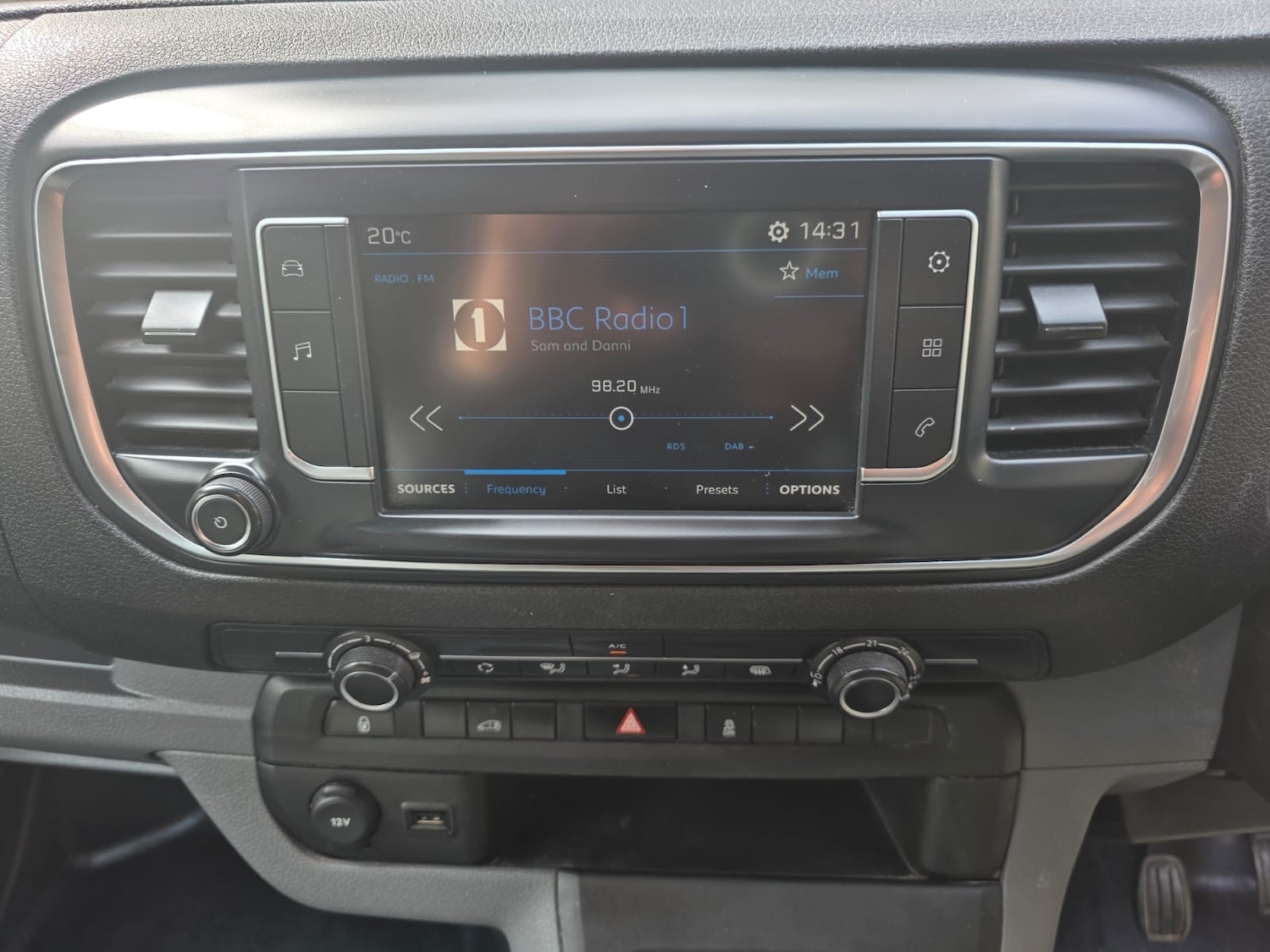 Used Peugeot Expert 2018 for sale - 76143296: Photo 11