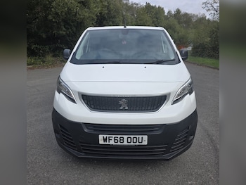 Used Peugeot Expert 2018 for sale - 76143296: Photo