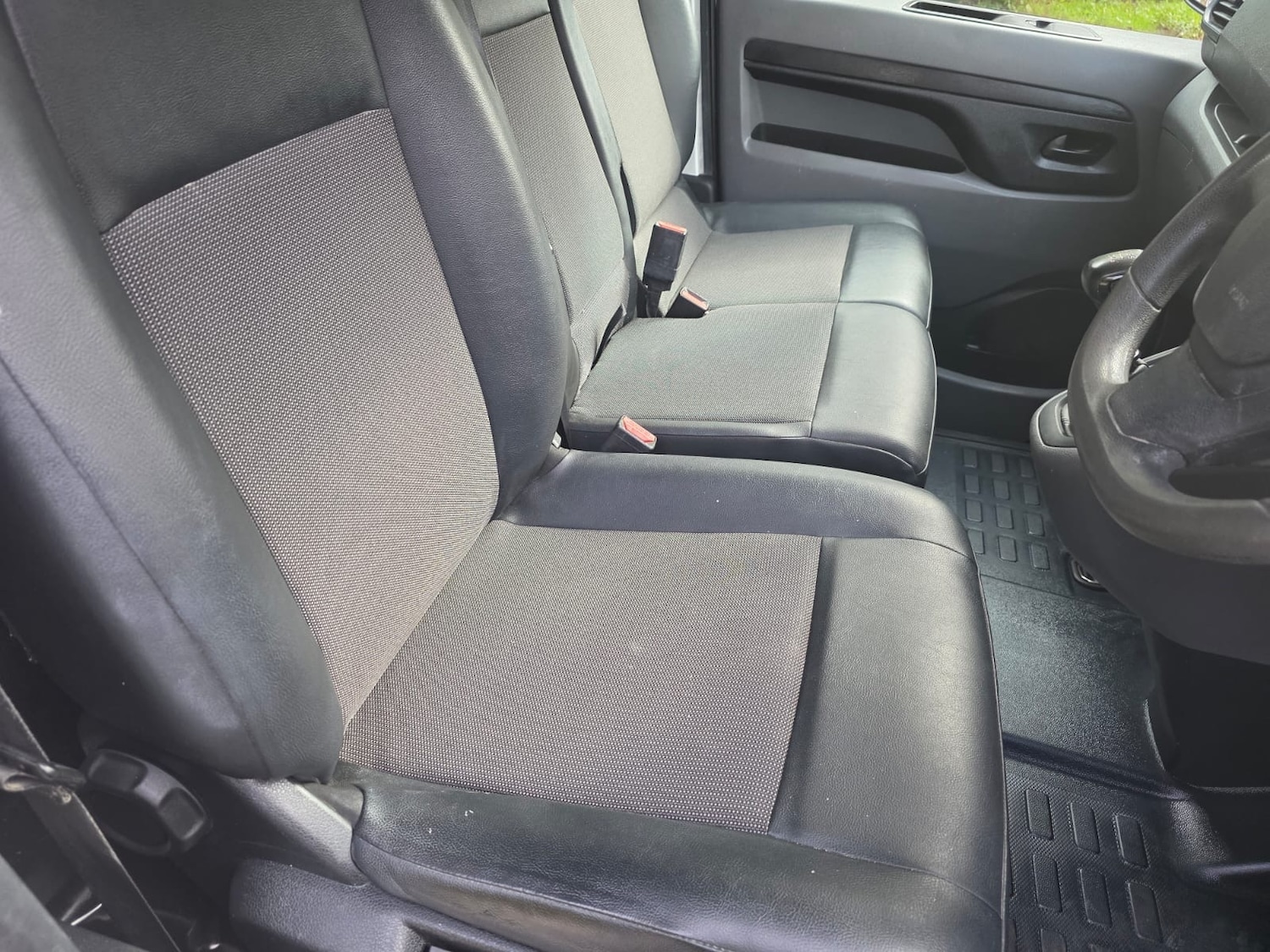 Used Peugeot Expert 2018 for sale - 76143296: Photo 9