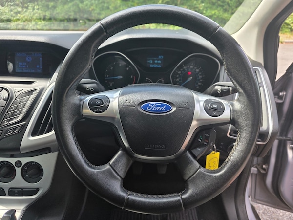 Used Ford Focus 2011 for sale - 75615606: Photo 14
