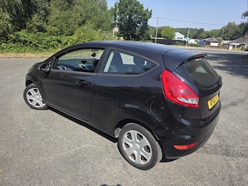 Used Ford Fiesta 2012 for sale - 79240293: Photo