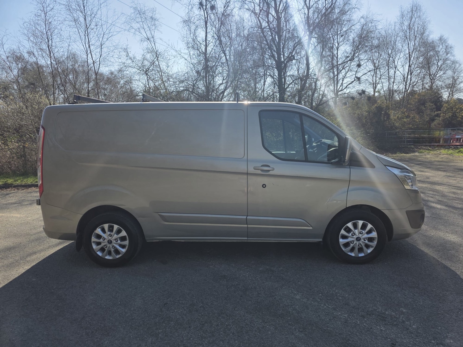 Used Ford Transit Custom 2015 for sale - 77946218: Photo 6