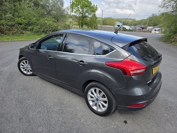 Used Ford Focus 2016 for sale - 78420940: Photo
