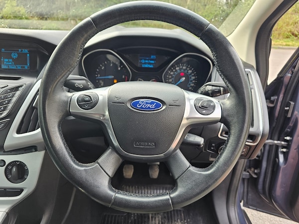Used Ford Focus 2014 for sale - 75615612: Photo 14
