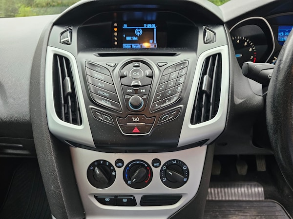 Used Ford Focus 2013 for sale - 75615621: Photo 9