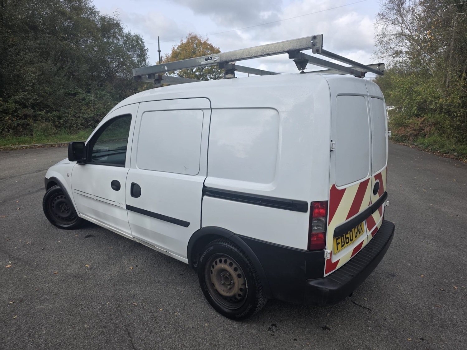 Used Vauxhall Combo 2011 for sale - 76415375: Photo 2