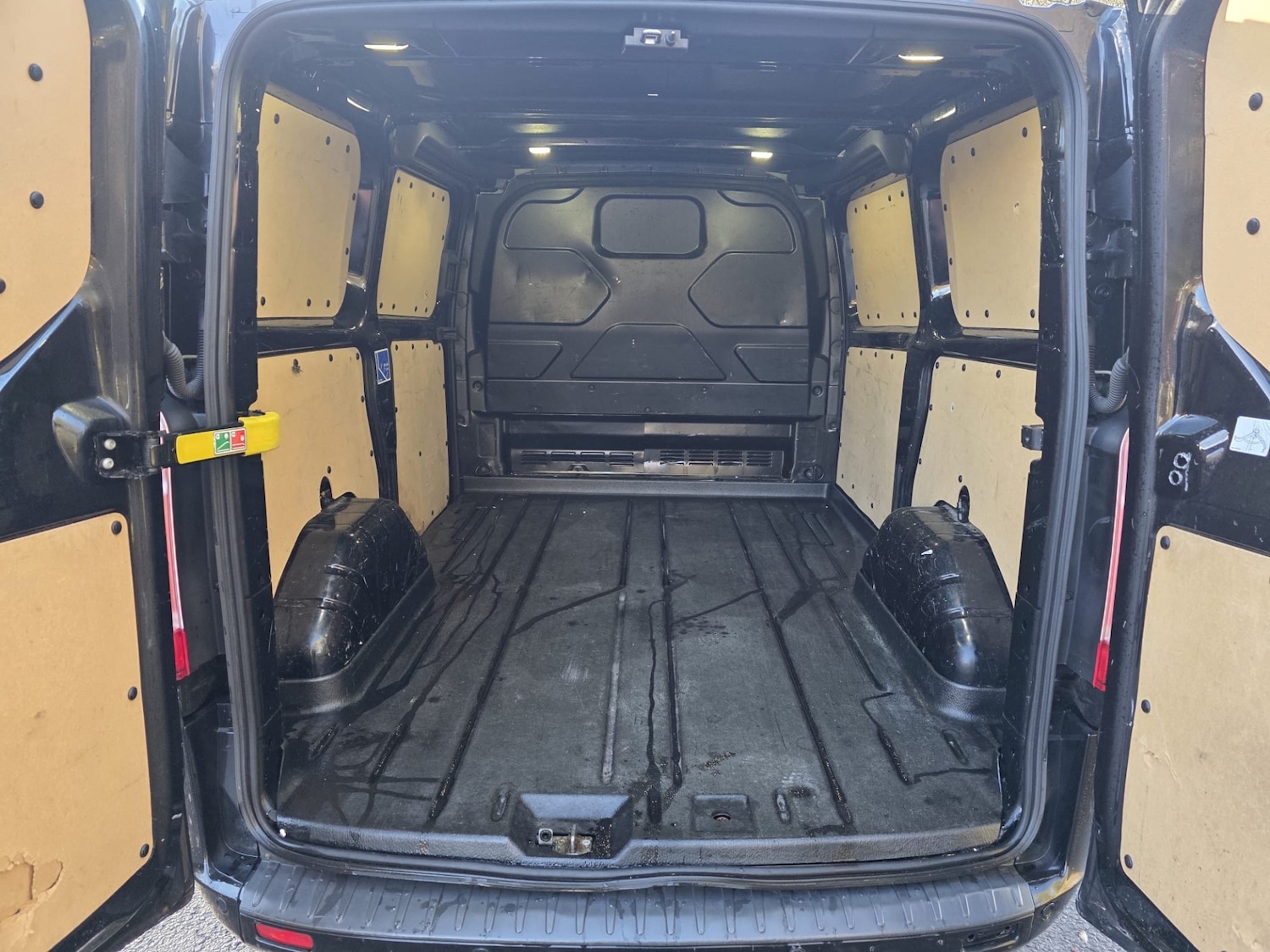 Used Ford Transit Custom 2016 for sale - 76466184: Photo 7