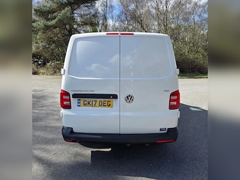 Used Volkswagen Transporter 2017 for sale - 78011784: Photo