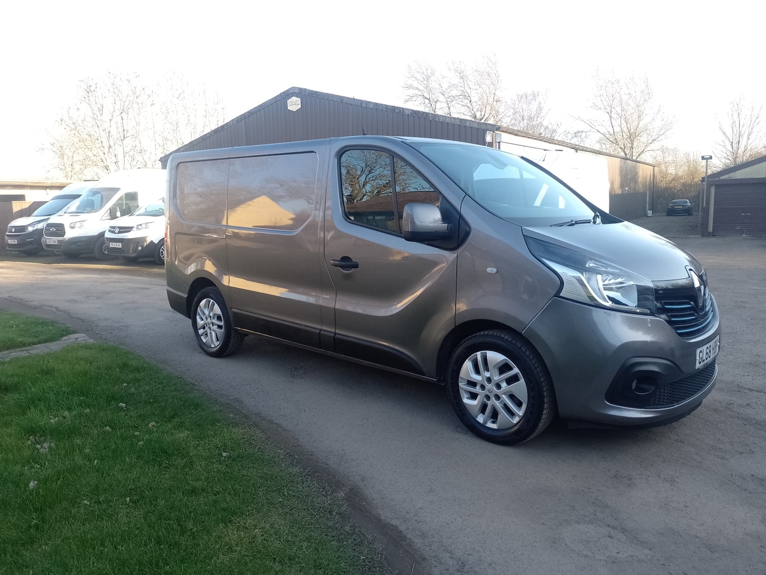 Used Renault Trafic 2018 for sale - 77756811: Photo 2