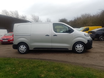 Peugeot Expert feature image