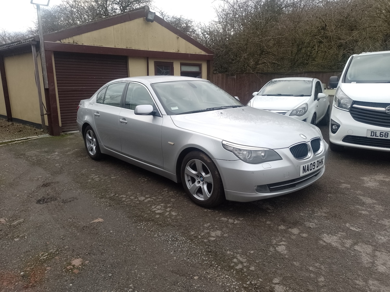 Used BMW 5 Series 2009 for sale - 77114413: Photo 2