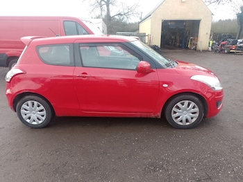 Used Suzuki Swift 2010 for sale - 77590151: Photo