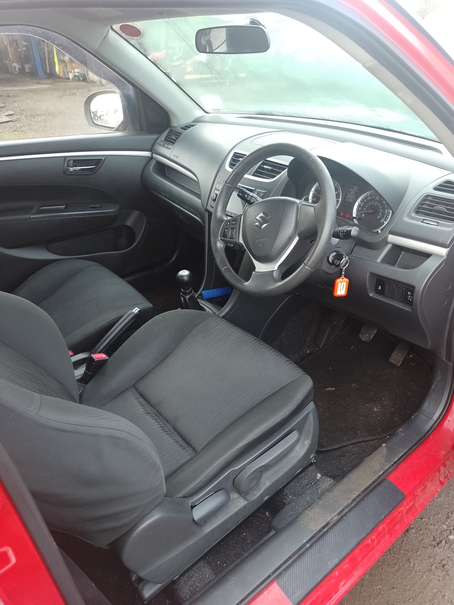 Used Suzuki Swift 2010 for sale - 77590151: Photo 6