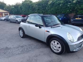Used MINI Convertible 2005 for sale - 74878363: Photo