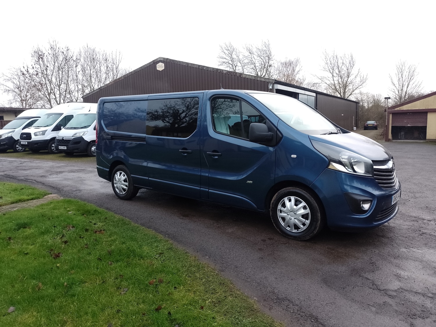 Used Vauxhall Vivaro 2015 for sale - 76765072: Photo 1