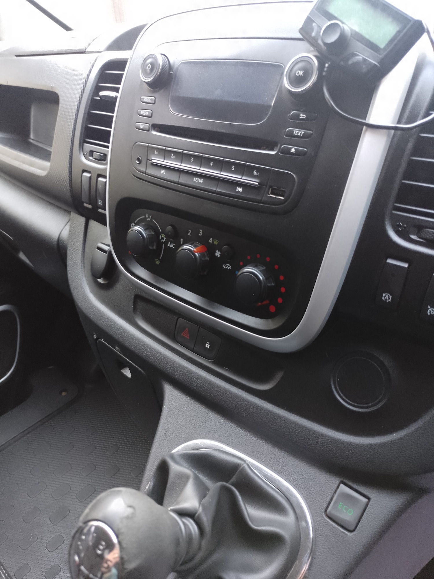 Used Vauxhall Vivaro 2015 for sale - 76765072: Photo 8