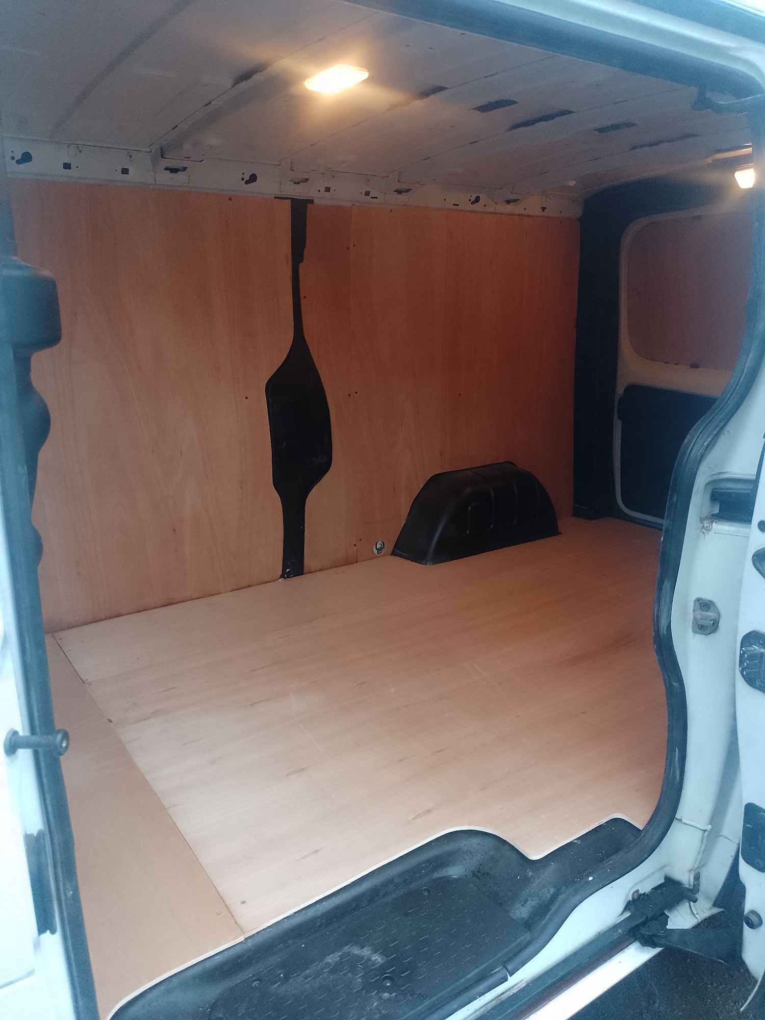 Used Vauxhall Vivaro 2018 for sale - 77274324: Photo 8