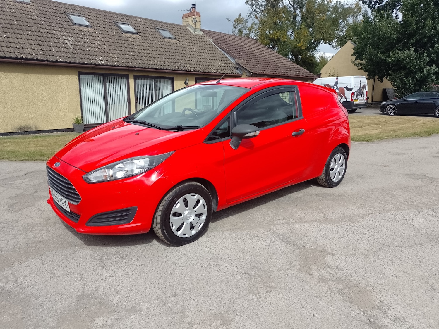 Used Ford Fiesta 2015 for sale - 76461671: Photo 4
