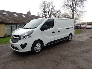 Used Vauxhall Vivaro 2018 for sale - 77104605: Photo