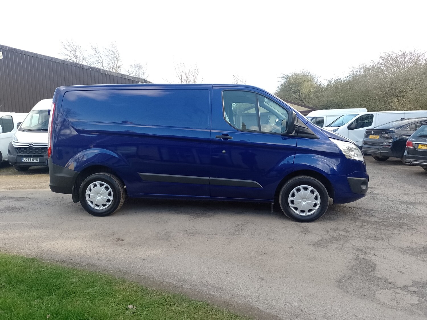 Used Ford Transit Custom 2016 for sale - 78042149: Photo 2