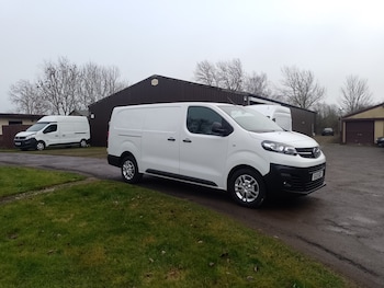 Vauxhall Vivaro feature image