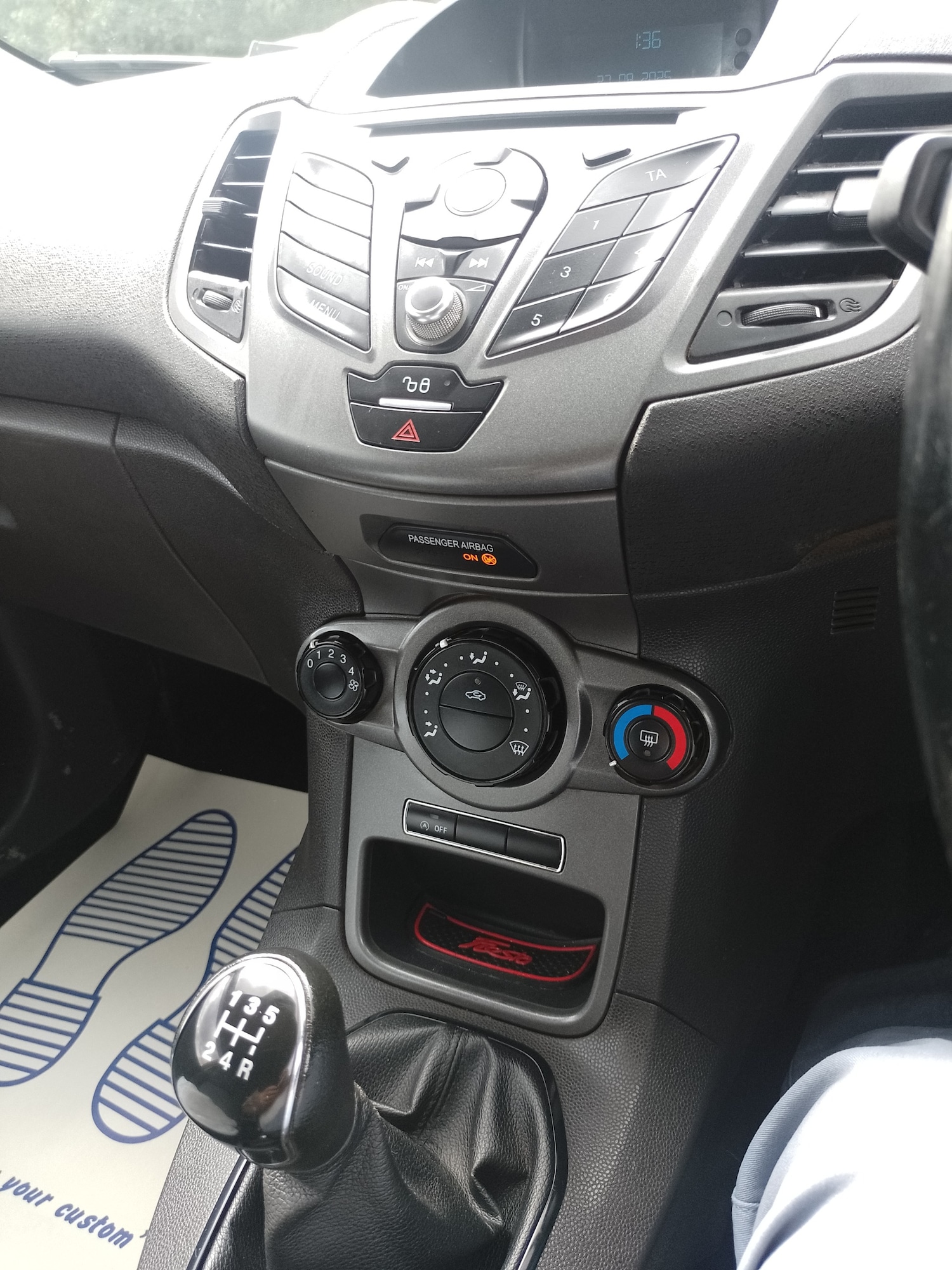 Used Ford Fiesta 2015 for sale - 77114298: Photo 9