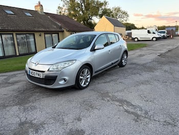 Used Renault Megane 2010 for sale - 79864803: Photo