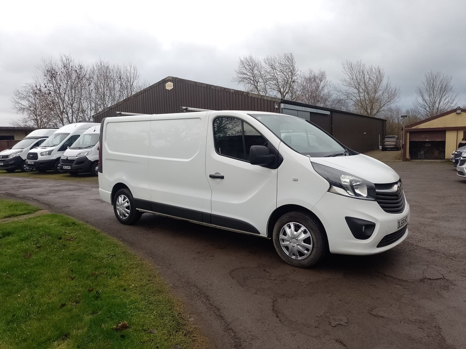 Used Vauxhall Vivaro 2018 for sale - 76834689: Photo 1