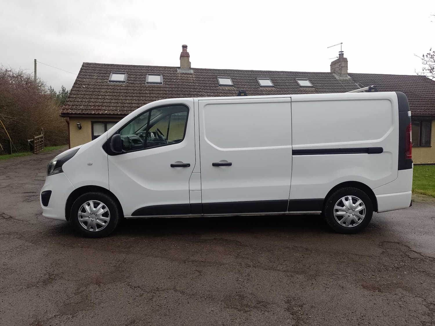 Used Vauxhall Vivaro 2018 for sale - 76834689: Photo 5