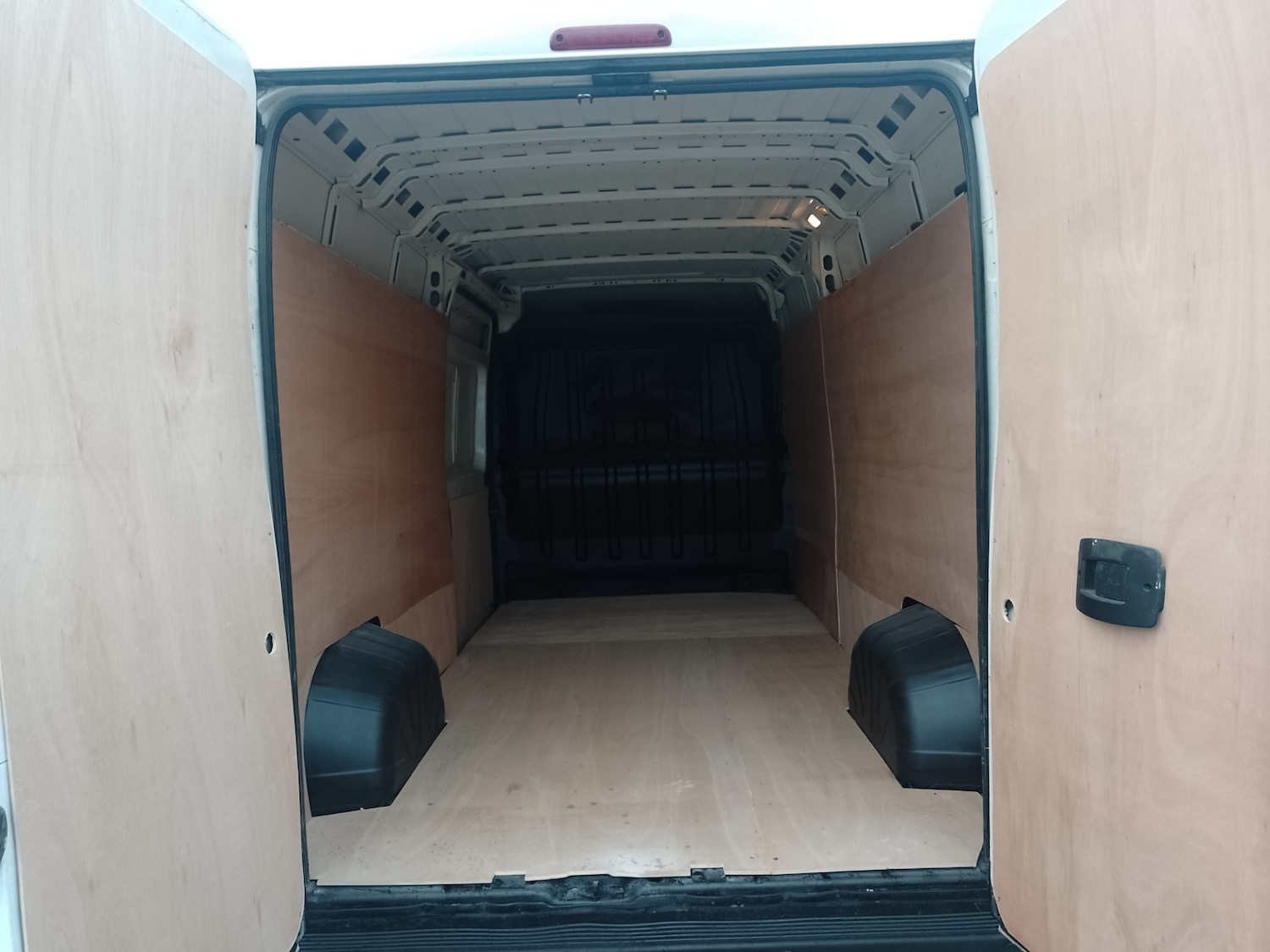 Used Peugeot Boxer 2017 for sale - 77607862: Photo 6