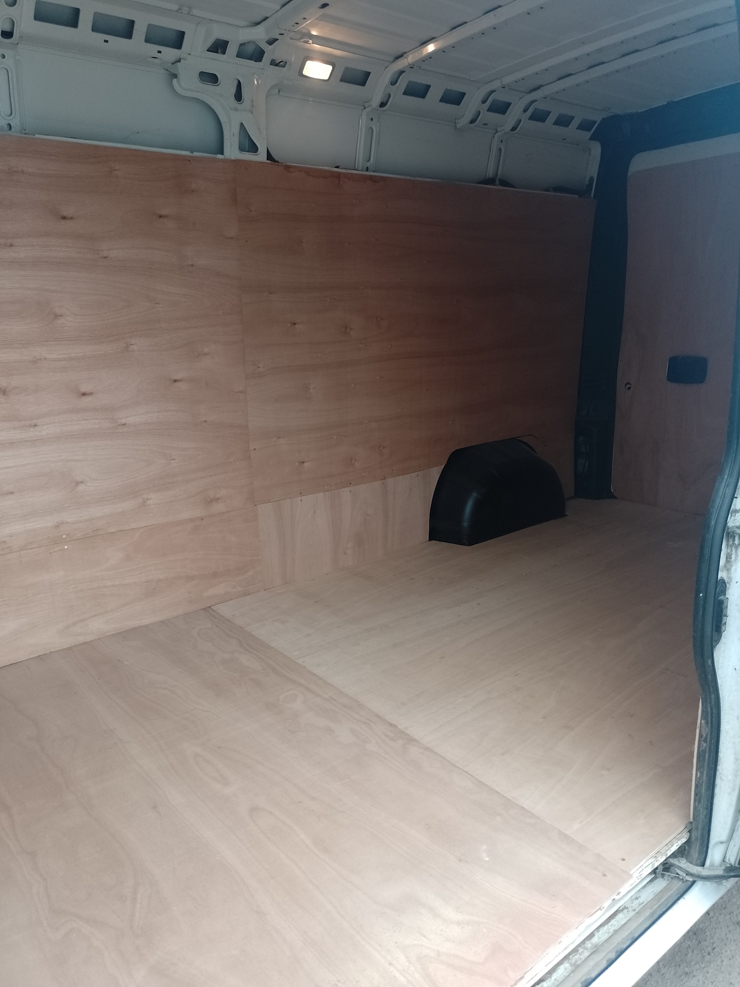 Used Peugeot Boxer 2017 for sale - 77607862: Photo 7