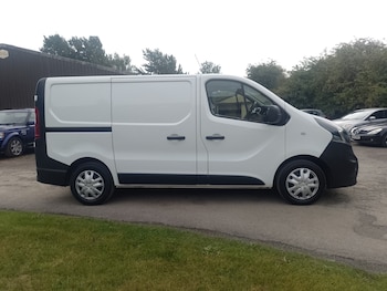 Used Vauxhall Vivaro 2018 for sale - 76101845: Photo