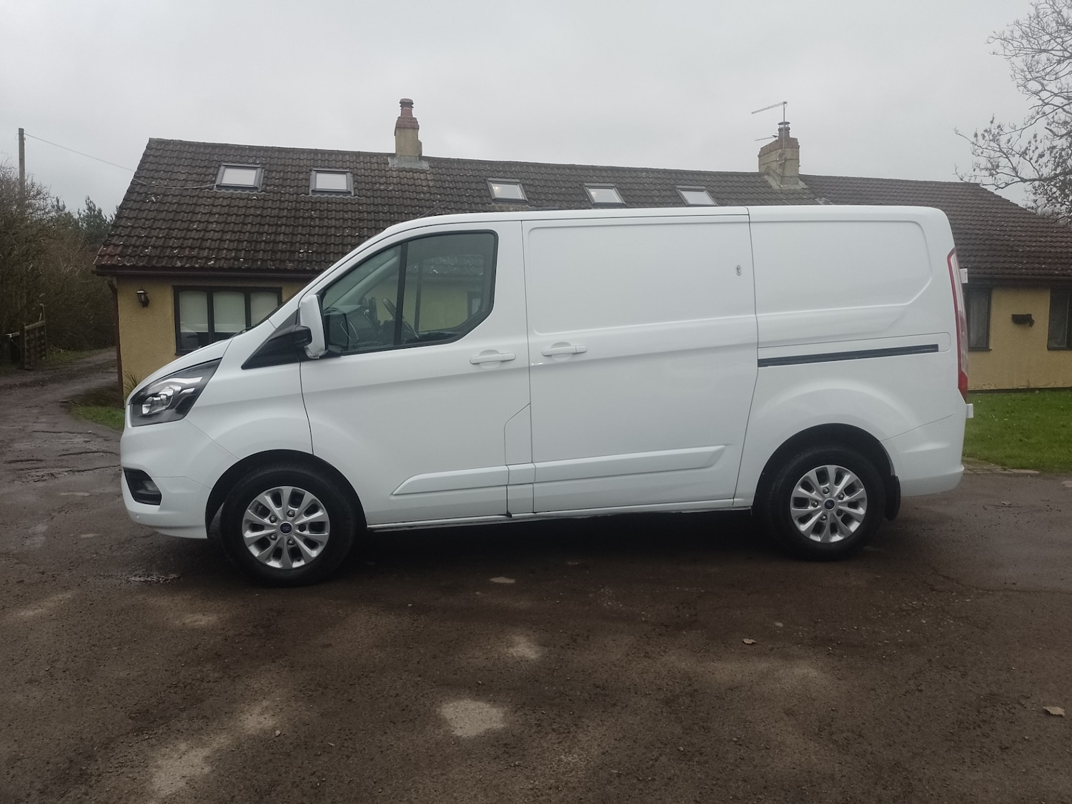 Used Ford Transit Custom 2020 for sale - 77432917: Photo 5