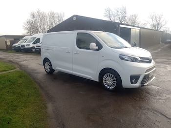 Toyota ProAce feature image