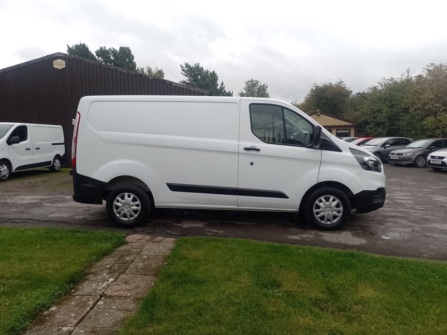 Used Ford Transit Custom 2018 for sale - 76142610: Photo 2
