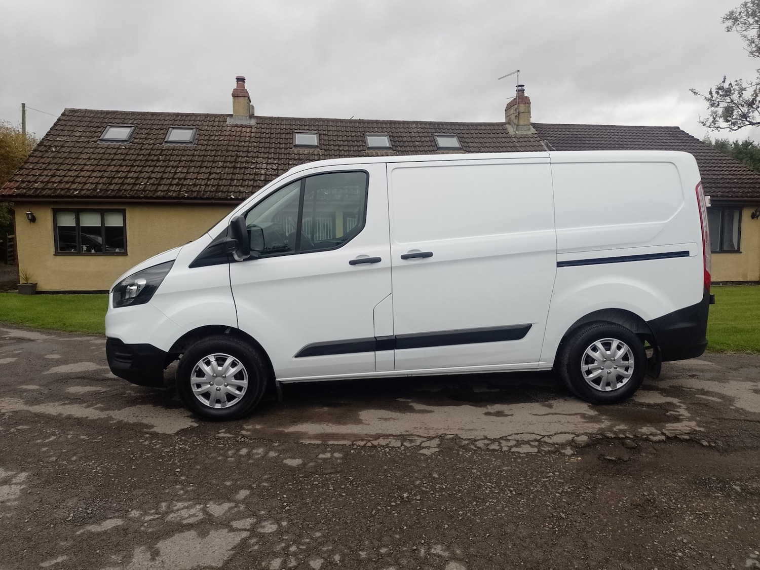Used Ford Transit Custom 2018 for sale - 76142610: Photo 5