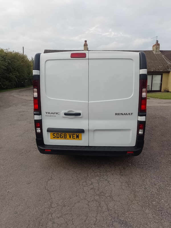 Used Renault Trafic 2018 for sale - 76102744: Photo 6