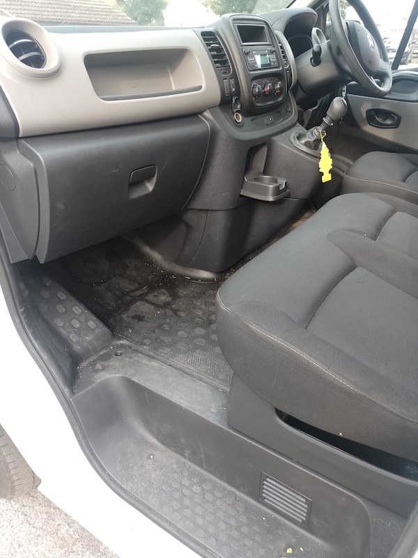 Used Renault Trafic 2018 for sale - 76102744: Photo 9