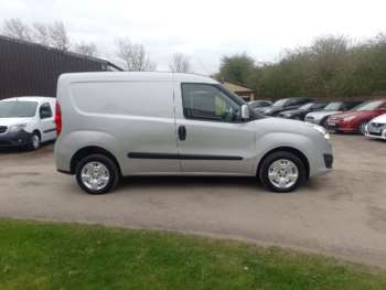 Used Vauxhall Combo 2017 for sale - 74856446: Photo