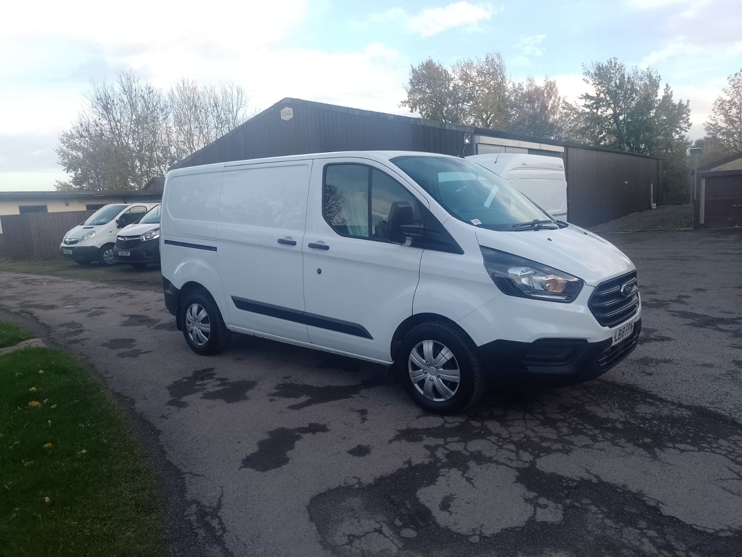 Used Ford Transit Custom 2018 for sale - 76461268: Photo 1