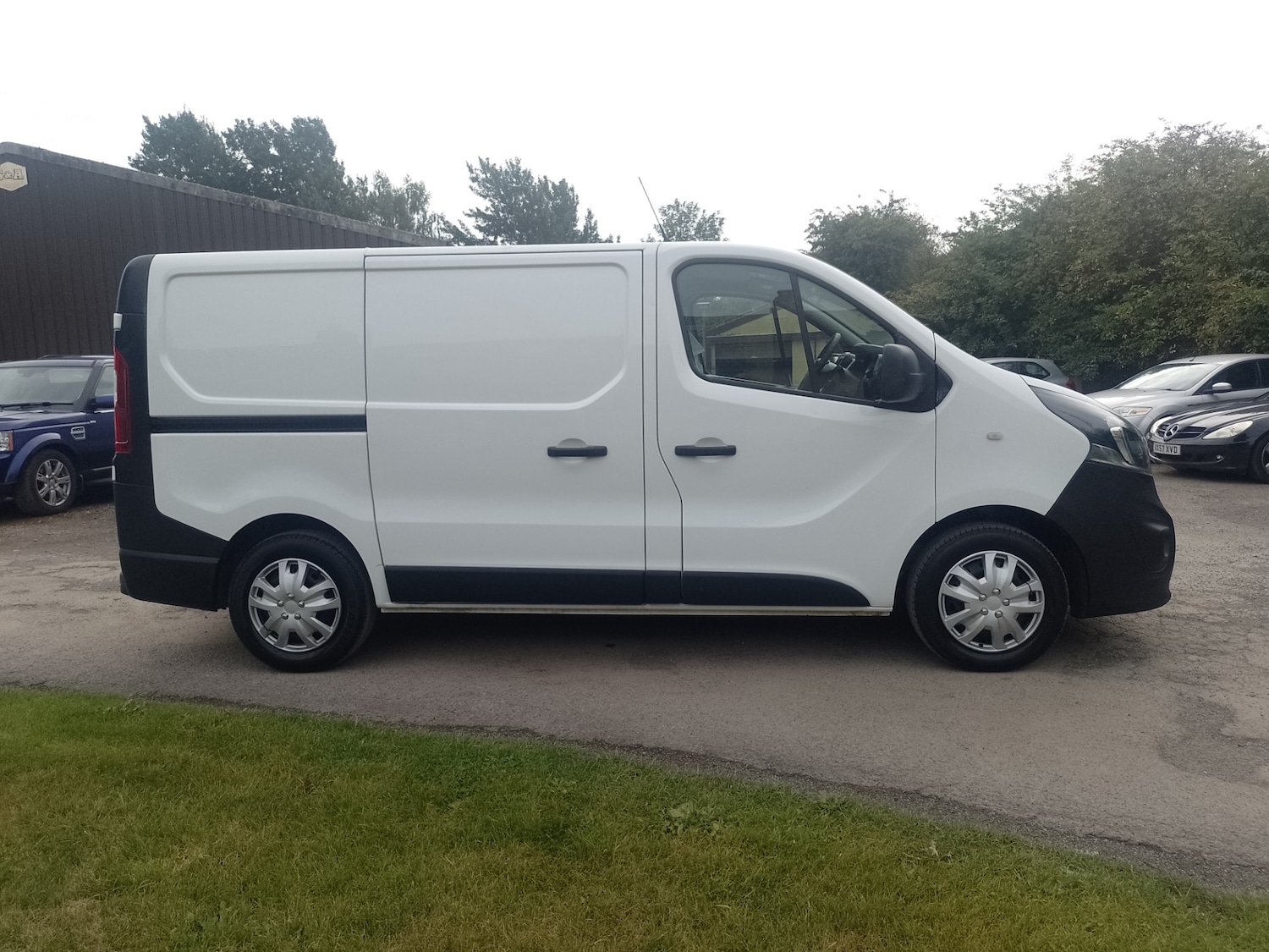 Used Vauxhall Vivaro 2018 for sale - 76461902: Photo 1