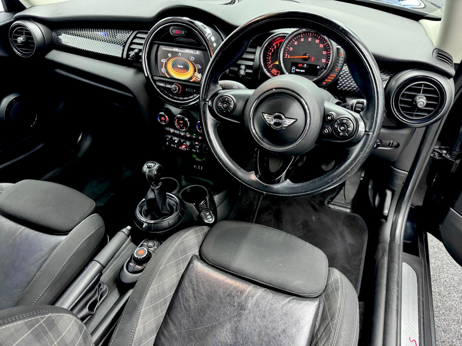 Used MINI Hatch 2016 for sale - 76408849: Photo 26