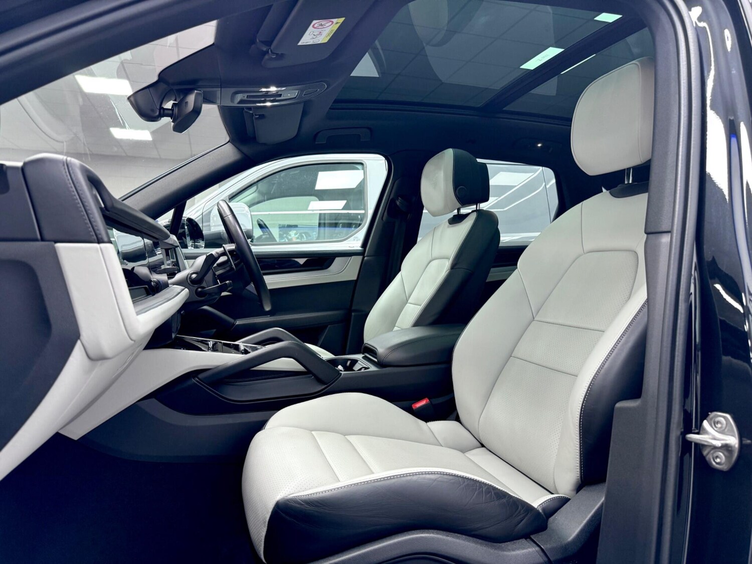 Used Porsche Cayenne for sale - 77823626: Photo 26