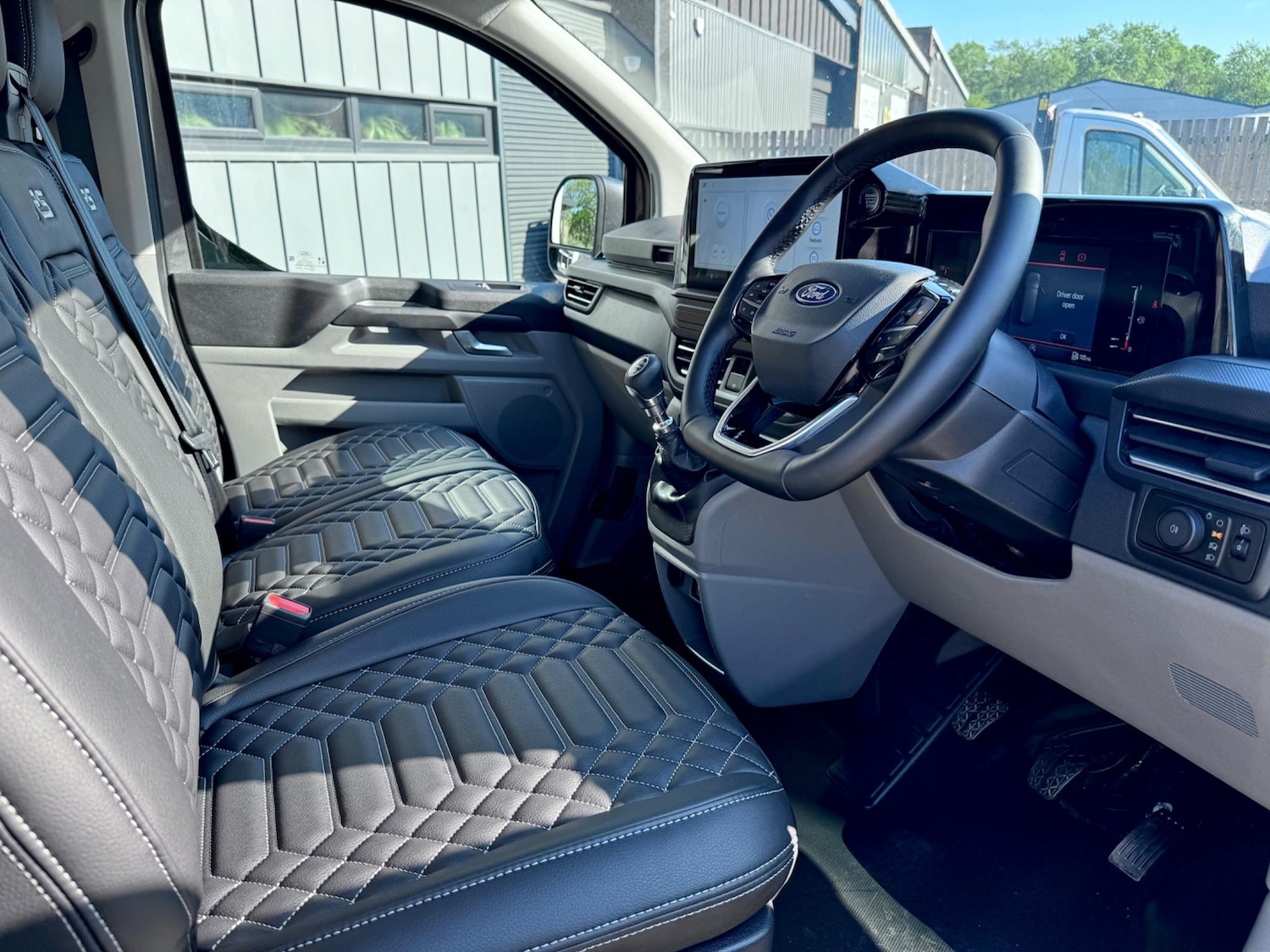 Used Ford Transit Custom 2024 for sale - 76990624: Photo 23